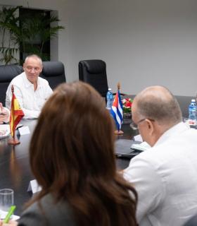 Clavijo traslada al Gobierno cubano la oportunidad de reforzar los lazos económicos culturales con Canarias · foto 4