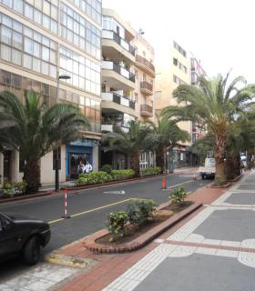 El Ayuntamiento de Las Palmas de Gran Canaria inicia los trabajos de la última fase de la peatonalización de la calle Luis Morote · foto 1