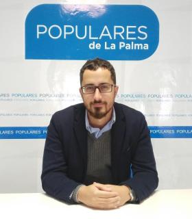 Bernardo López (PP) afirma que las políticas municipales deben estar orientadas también hacia los barrios · foto 2