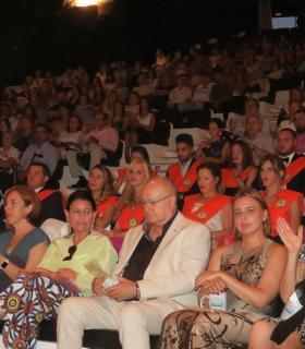 La Escuela Universitaria de Turismo de Lanzarote celebró en Jameos del Agua el acto de Graduación y entrega de Orlas de la promoción 2014-2018 · foto 7