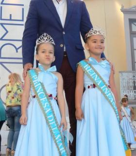 Valeria Pérez Luis, nueva reina infantil de las Fiestas del Carmen, y Yaritxsa Rolo Machado, Princesa del Mar · foto 1