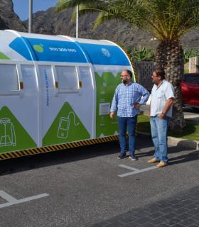 El Cabildo de Tenerife instala un mini punto limpio en Los Silos para fomentar la recogida selectiva de residuos · foto 1