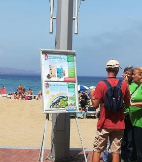 El Ayuntamiento de Las Palmas de Gran Canaria lleva a las playas la campaña de sensibilización contra el cambio climático · foto 4