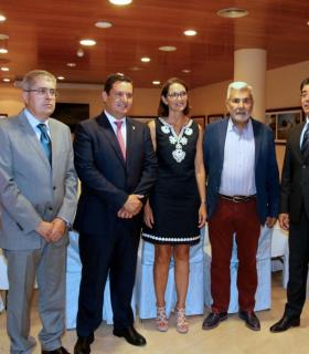 Adeje: Los municipios turísticos trasladan a la ministra las necesidades para no perder competitividad · foto 4