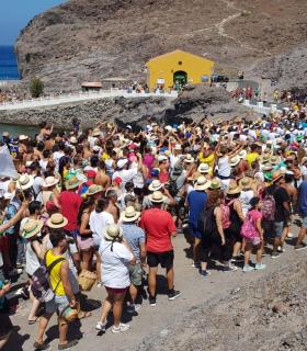 La Aldea de San Nicolás: Un charco de 12.000 personas · foto 2