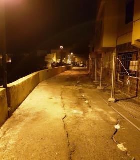 Las obras de la Calle Tegueste sufren un revés de estabilidad, lo que obliga al ayuntamiento del Puerto de la Cruz a desalojar 11 viviendas y a 21 vecinos, que serán realojados en viviendas sufragadas por la propia administración · foto 3