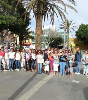 Más de medio centenar de personas participa en la actividad ‘¡Turista por un día!’ en Santa Lucía de Tirajana · foto 2
