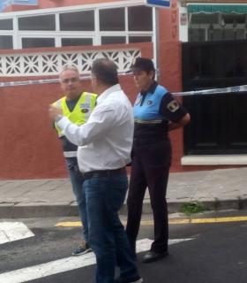 Incendio declarado en el edificio Porvenir, situado en la calle Océano Ártico, en Punta del Hidalgo · foto 1
