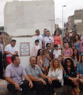 El Ayuntamiento de Telde descubre la placa que da nombre a la calle Los Pollos del Callejón · foto 3
