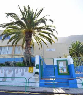 El Cabildo de El Hierro presenta su Guía Educativa 2018/2019 · foto 2