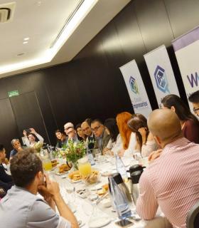 José Carlos Francisco, presidente de CEOE-Tenerife, participa en un desayuno de trabajo de la Asociación de Jóvenes Empresarios de Tenerife · foto 2