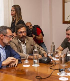 El presidente del Gobierno de Canarias pide una respuesta solidaria a las autonomías para atender a los menores migrantes no acompañados · foto 4