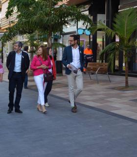 Fernando Clavijo destaca el papel del FDCAN en la promoción del pequeño y mediano comercio palmero · foto 2