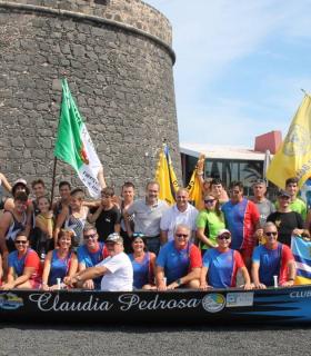 El Club de Remo Itxaso Atlántico de Fuerteventura gana la VII Regata de Bateles en Caleta de Fuste · foto 4