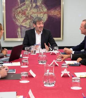 Rosa Dávila anuncia el incremento del 7% para la financiación de las dos capitales canarias · foto 1