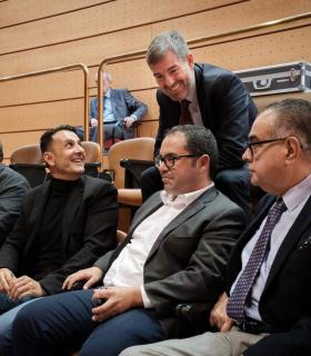 Fernando Clavijo: Canarias ha dado ejemplo hoy de a dónde somos capaces de llegar con diálogo · foto 2