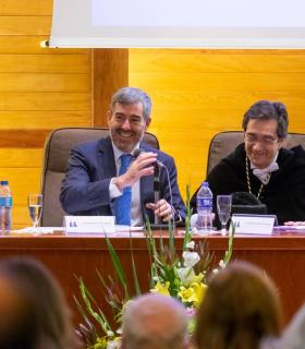 Fernando Clavijo destaca el papel de la Facultad de Medicina de la ULL en la consolidación de uno de los pilares del Estado de Bienestar en las islas · foto 2