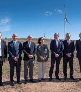Fernando Clavijo inaugura el complejo eólico de Agüimes con capacidad para abastecer a 50.000 viviendas · foto 1