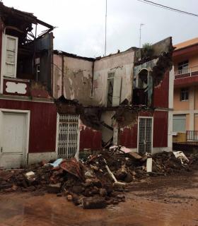Derrumbe de la fachada de una vivienda en el centro de Tacoronte · foto 3