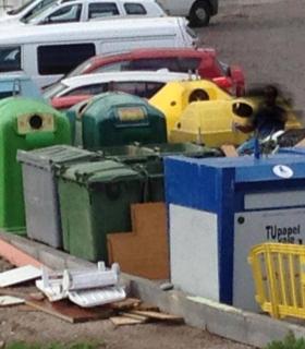 Ciudadanos exige a CC y PP que acaben con los vertederos incontrolados en Los Abrigos y refuercen la limpieza en este núcleo turístico · foto 1
