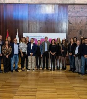 Clavijo remarca el “compromiso absoluto” del Gobierno canario para erradicar la violencia machista · foto 3