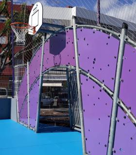 El Ayuntamiento de San Cristóbal de La Laguna concluye el acondicionamiento de los polideportivos de Milán y La Candelaria · foto 2