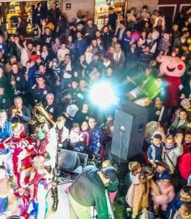 Güímar Emprende llena las calles del municipio al son de la Noche en Blanco · foto 2