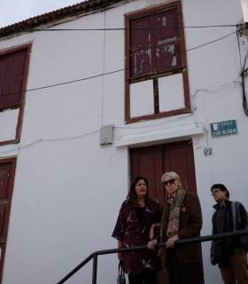 Pepe Dámaso conoce en El Hierro el proyecto de Casa Museo que albergará su obra · foto 5