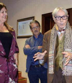 Pepe Dámaso conoce en El Hierro el proyecto de Casa Museo que albergará su obra · foto 2