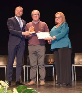 Gáldar agradece a los maestros jubilados toda una vida dedicada a la enseñanza · foto 8