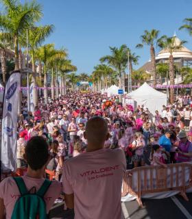 Adeje: La Carrera por la Vida recauda 35.500 euros gracias a la participación de 5.200 personas · foto 1