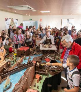 Adeje: rotura Belén solidario de chocolate · foto 3