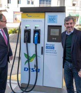 Fernando Clavijo resalta el importante impulso en la producción de energías renovables como eje de presente y futuro para Canarias · foto 2