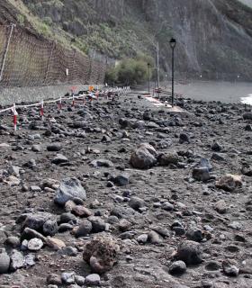 La junta de Gobierno del Ayuntamiento de Tacoronte adjudica las obras de reparación de los daños causados por el temporal marítimo de noviembre · foto 2