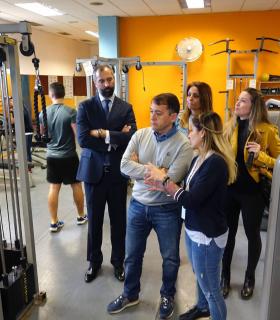 Santa Cruz de Tenerife: la piscina Dácil Cabrera Flores renueva sus instalaciones y la programación de servicios · foto 1