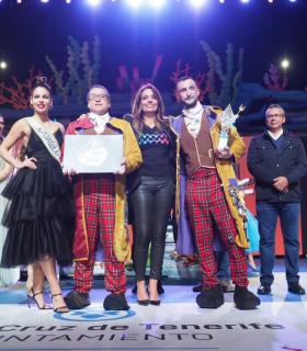 Zeta-Zetas gana el primer premio de Interpretación en el concurso de Murgas · foto 2