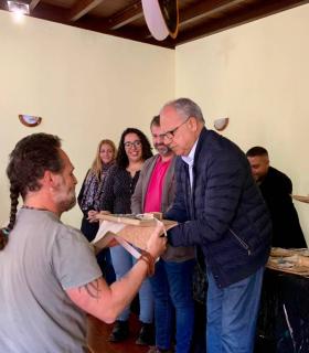 El Cabildo promueve la divulgación de la artesanía gomera con la presentación de un nuevo catálogo · foto 1