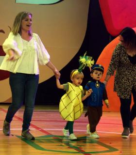 Gáldar disfruta con la Gala Infantil del Carnaval más brasileño · foto 11