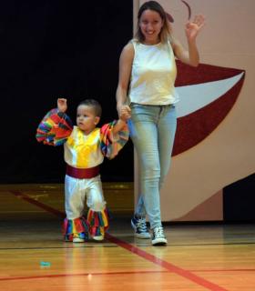 Gáldar disfruta con la Gala Infantil del Carnaval más brasileño · foto 15