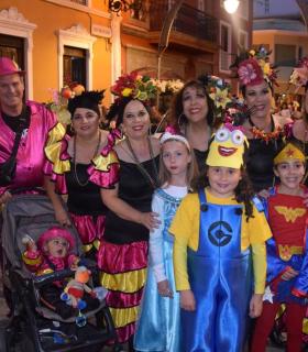 Las calles de Gáldar vibraron con la más rítmica y colorida Cabalgata del carnaval · foto 16