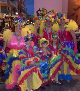 Las calles de Gáldar vibraron con la más rítmica y colorida Cabalgata del carnaval · foto 18