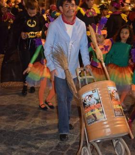 Las calles de Gáldar vibraron con la más rítmica y colorida Cabalgata del carnaval · foto 12