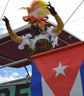 Los Indianos toman Santa Cruz de La Palma en el lunes grande del Carnaval de Canarias · foto 5