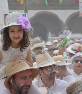 Los Indianos toman Santa Cruz de La Palma en el lunes grande del Carnaval de Canarias · foto 2