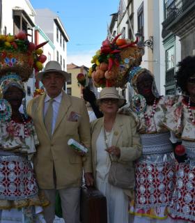 Los Indianos toman Santa Cruz de La Palma en el lunes grande del Carnaval de Canarias · foto 9