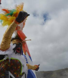 Los Indianos toman Santa Cruz de La Palma en el lunes grande del Carnaval de Canarias · foto 12