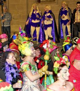 Gáldar se despide a lo grande de su Carnaval más brasileño · foto 2