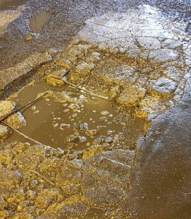 El sindicato unificado de guaguas denuncia la actual situación de la estación de Santa Catalina como asimismo la del teatro · foto 5