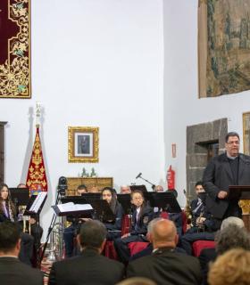 El pregón Exaltación de la Semana Santa adejera recorre la historia y evolución de la fe de un pueblo · foto 7