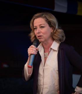 Ana Oramas muestra su asombro por que el único compromiso de Sánchez con Canarias sea visitar las ocho islas · foto 2